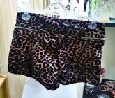 Short de Couro Flocado