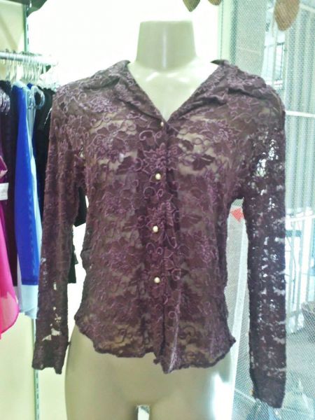 Blusa Rendada de Manga